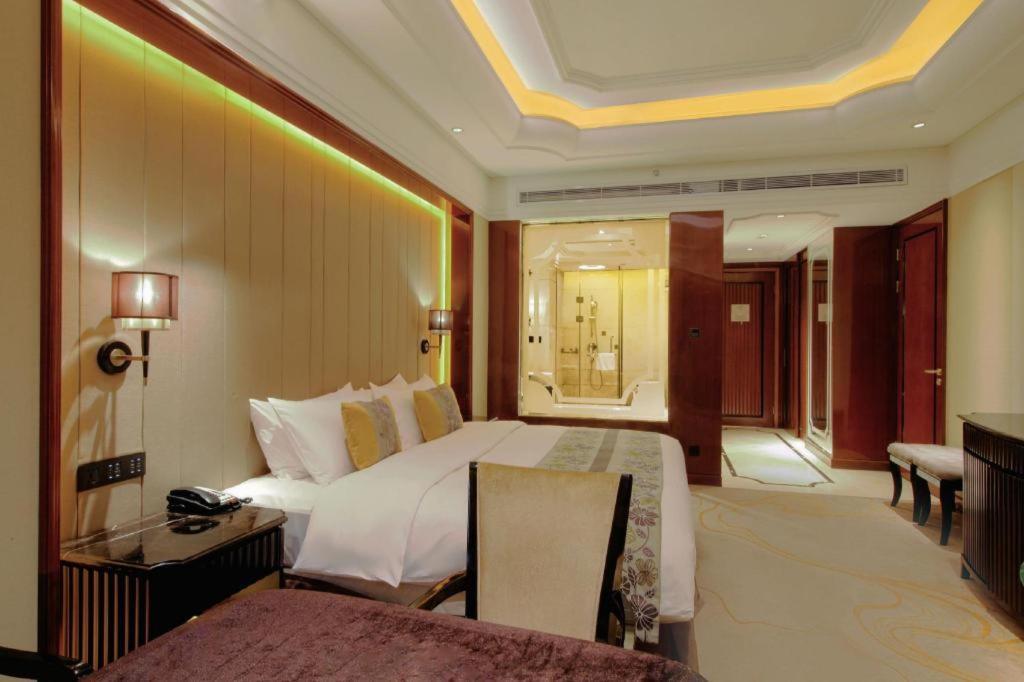 Wyndham Grand Plaza Royale Xianglin Shaoyang Hotel Exterior foto