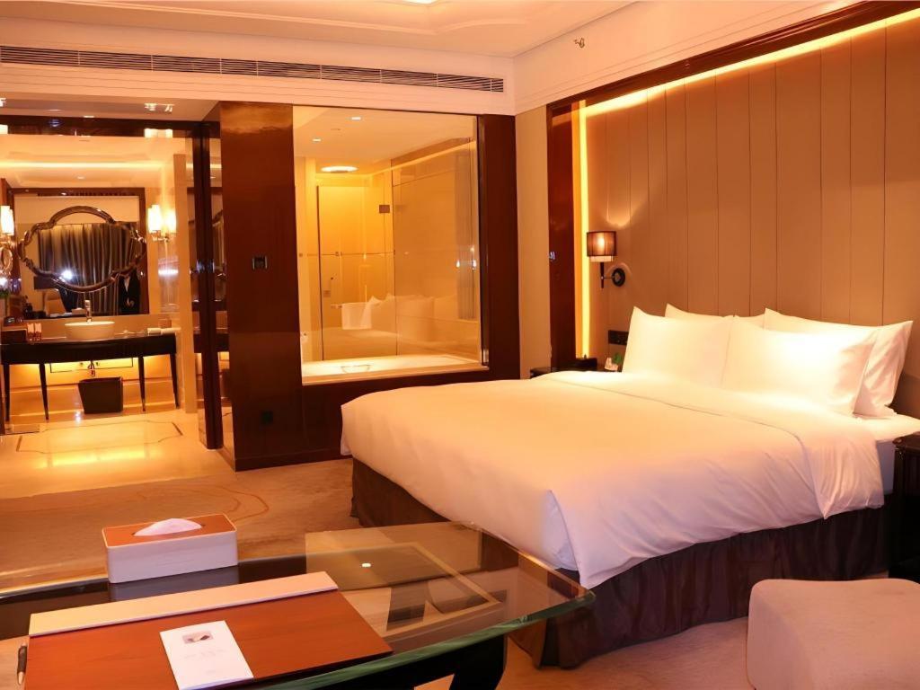 Wyndham Grand Plaza Royale Xianglin Shaoyang Hotel Exterior foto