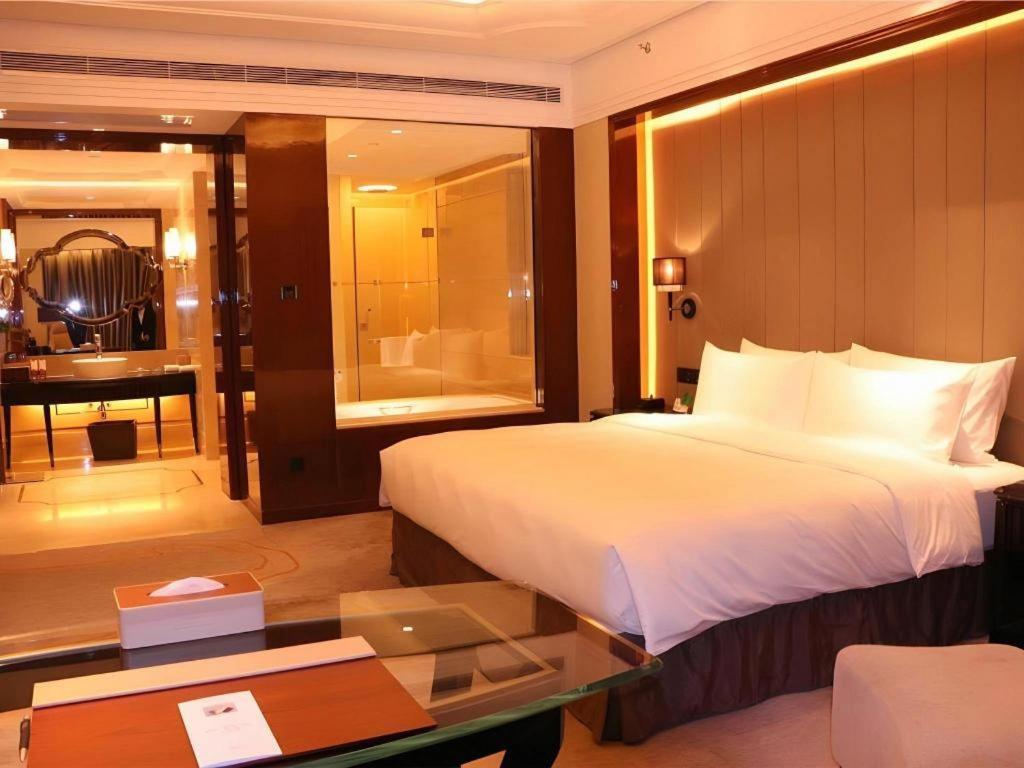 Wyndham Grand Plaza Royale Xianglin Shaoyang Hotel Exterior foto